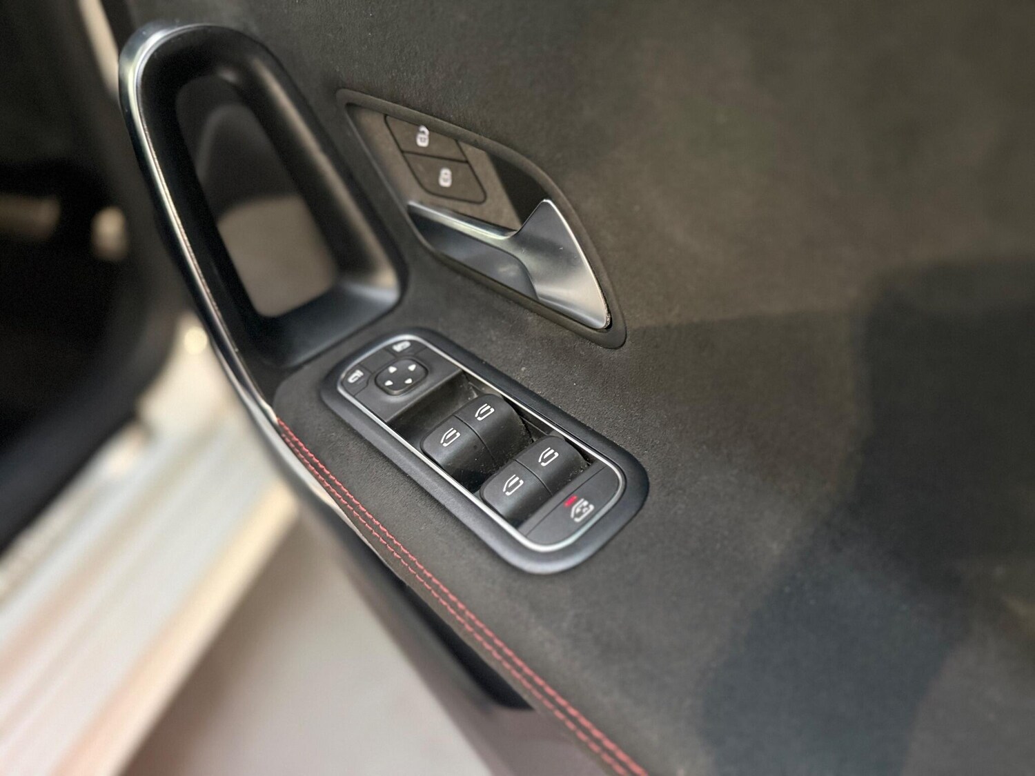 Used Mercedes-Benz A-Class 2018 for sale - 76658256: Photo 37