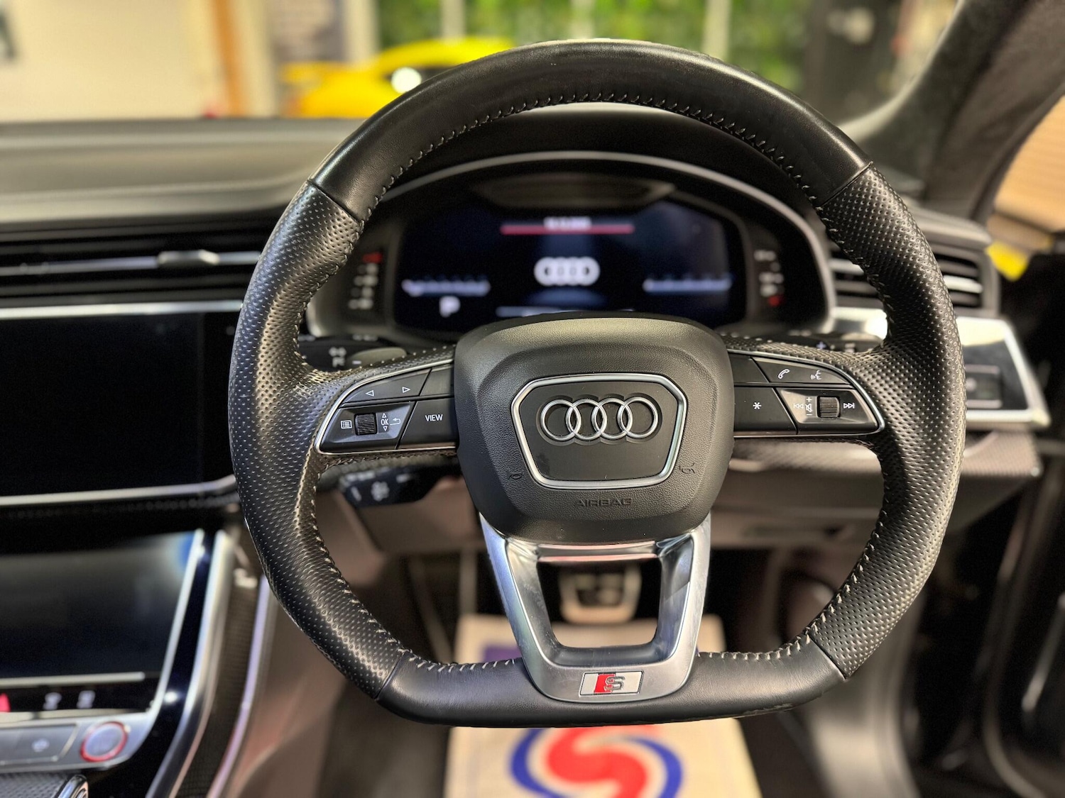 Used Audi SQ8 2019 for sale - 76975585: Photo 24