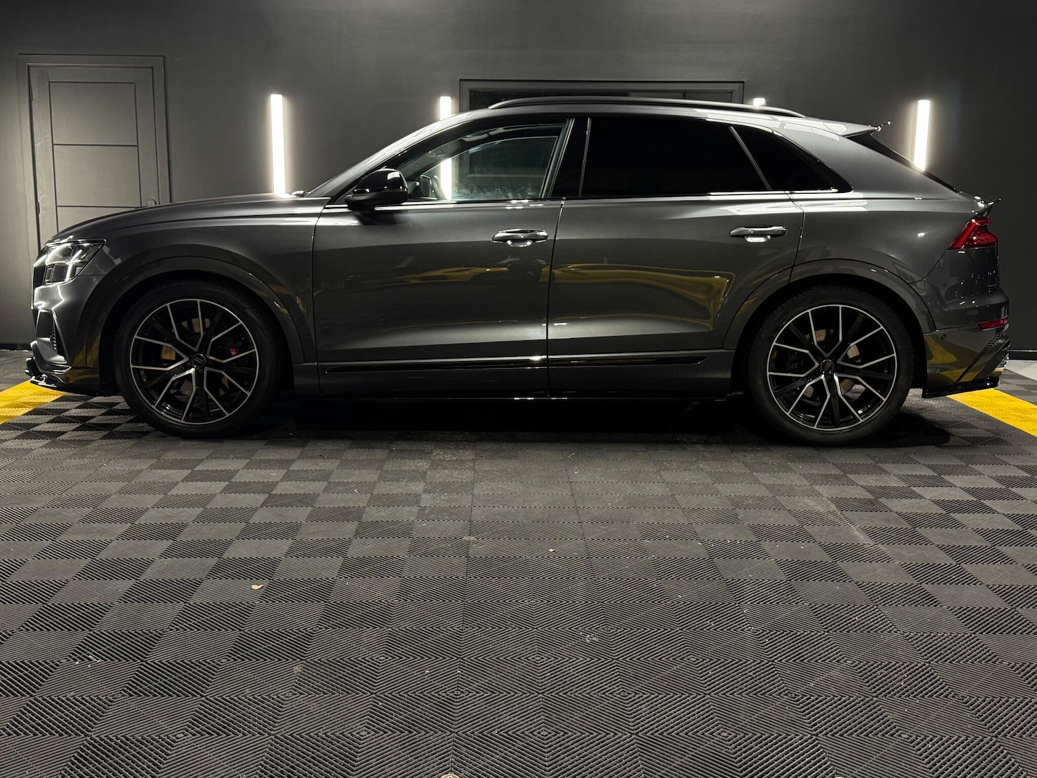 Used Audi SQ8 2019 for sale - 76975585: Photo 4