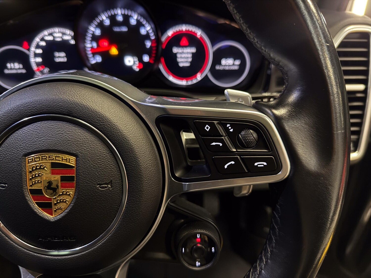 Used Porsche Cayenne 2020 for sale - 77696094: Photo 29