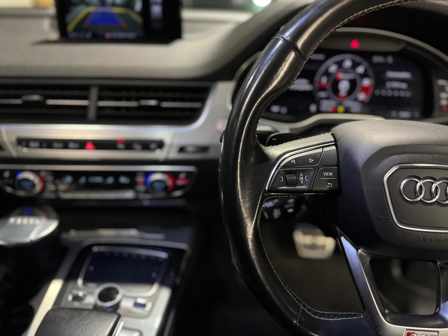 Used Audi SQ7 for sale - 77242479: Photo 25