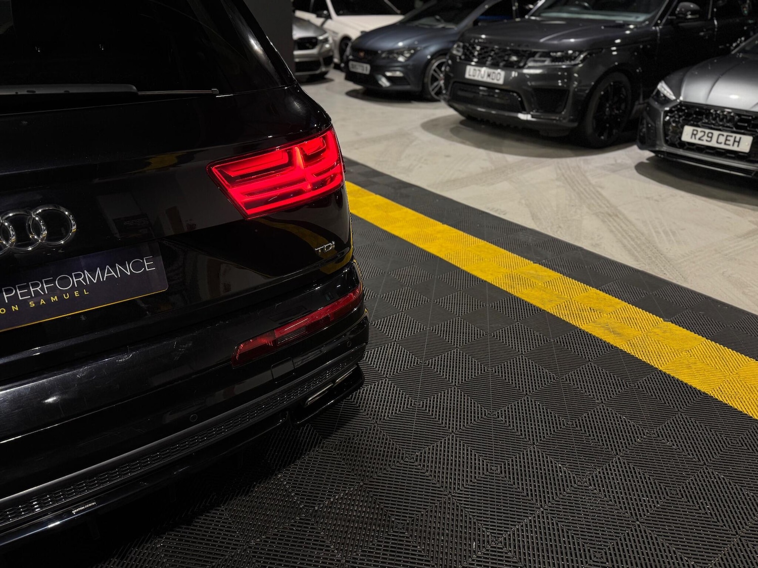 Used Audi SQ7 for sale - 77242479: Photo 9