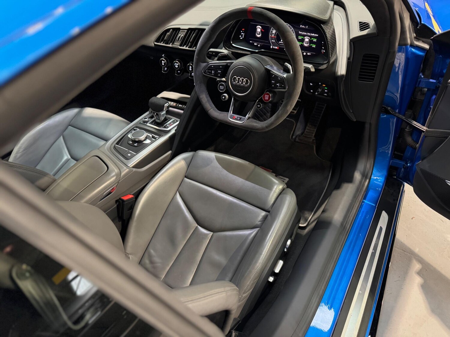 Used Audi R8 2016 for sale - 76657562: Photo 18