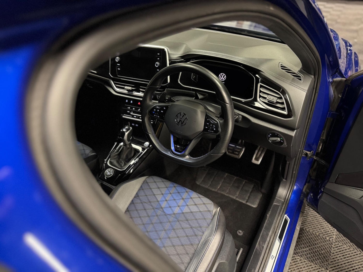 Used Volkswagen T-Roc 2022 for sale - 77510828: Photo 16