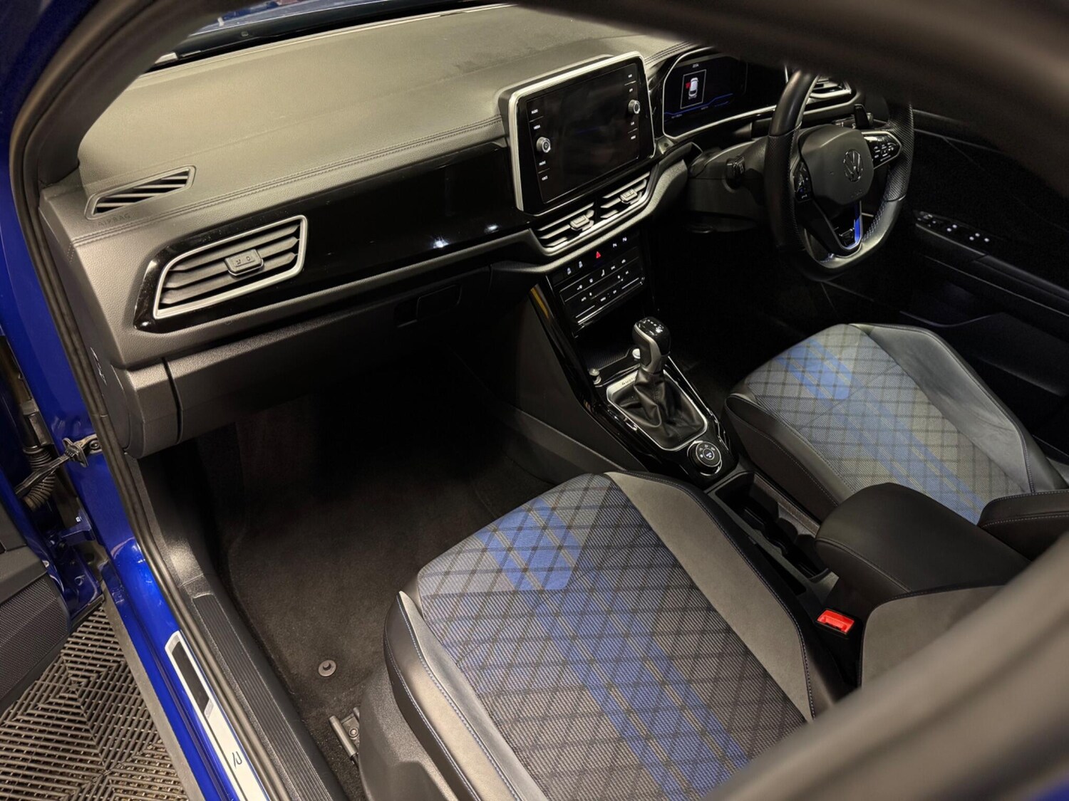 Used Volkswagen T-Roc 2022 for sale - 77510828: Photo 18