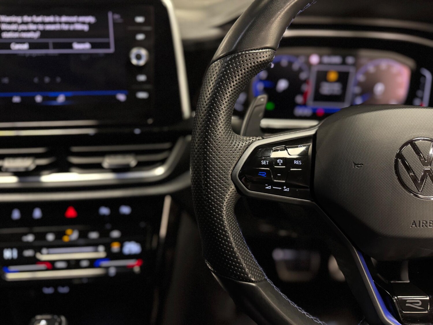 Used Volkswagen T-Roc 2022 for sale - 77510828: Photo 26