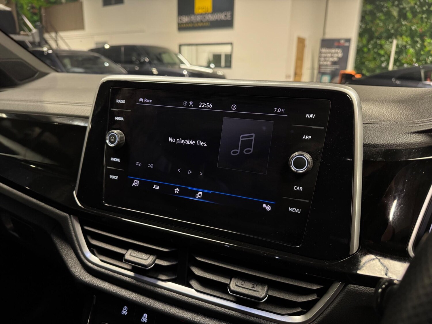 Used Volkswagen T-Roc 2022 for sale - 77510828: Photo 30