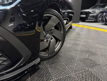 Used Volkswagen Golf 2021 for sale - 76976463: Photo