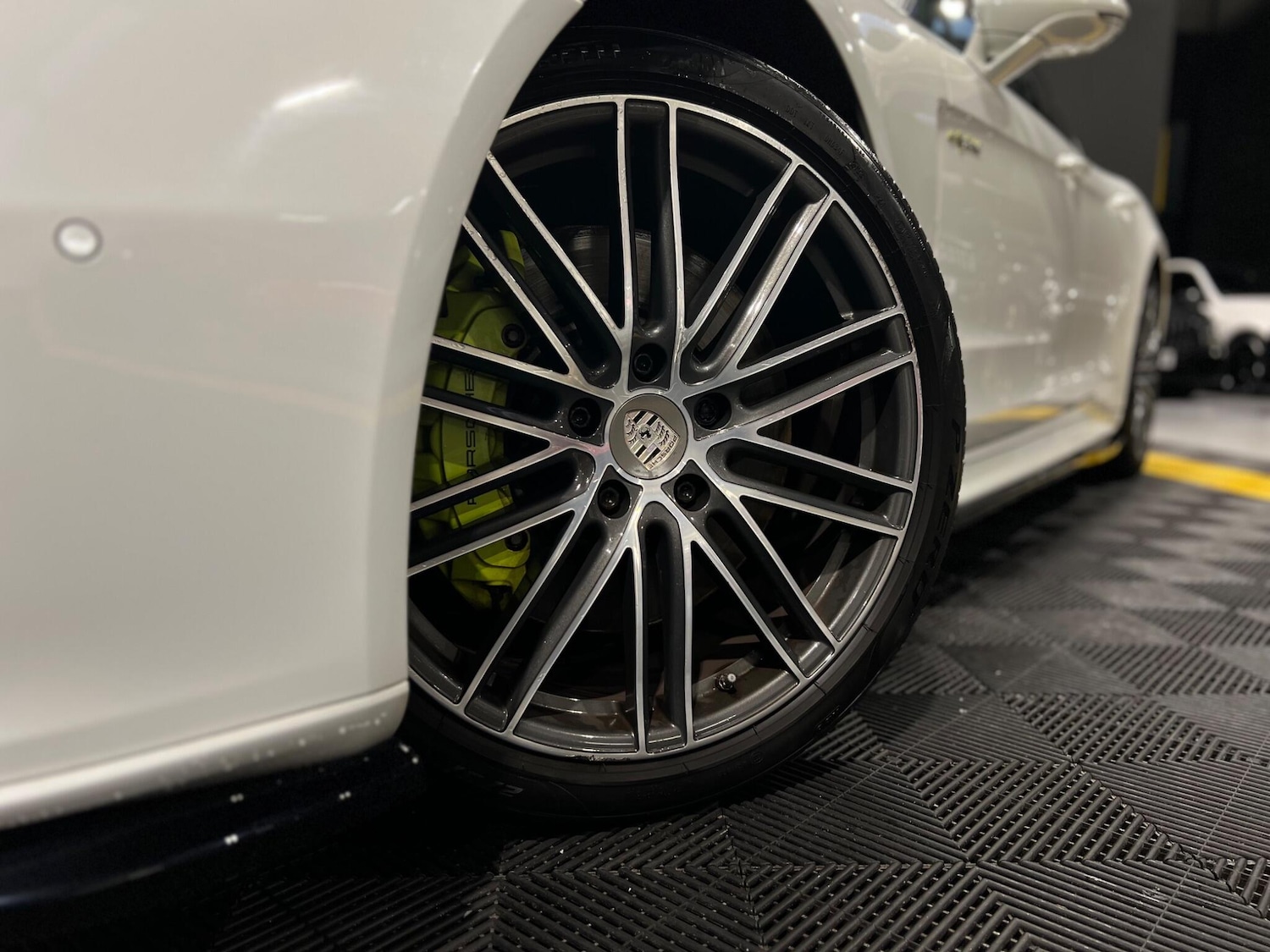 Used Porsche Panamera 2017 for sale - 77278697: Photo 2