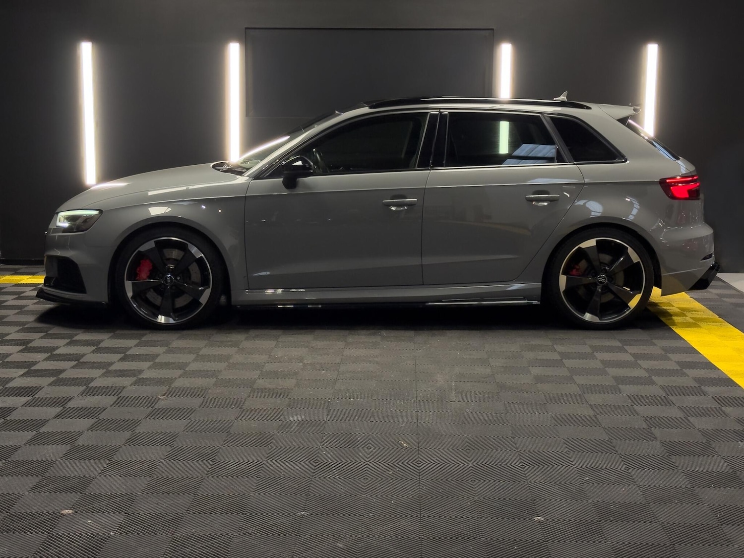 Used Audi RS3 for sale - 77671866: Photo 3
