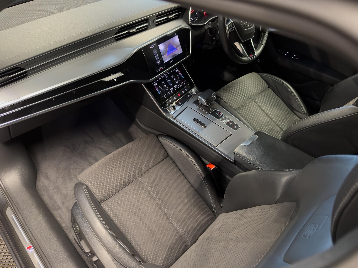 Used Audi A6 Saloon for sale - 77131507: Photo 17