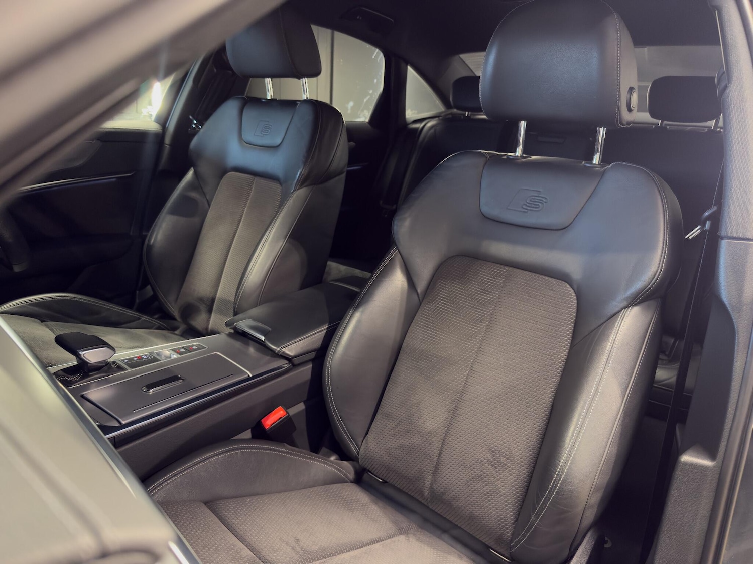 Used Audi A6 Saloon for sale - 77131507: Photo 18