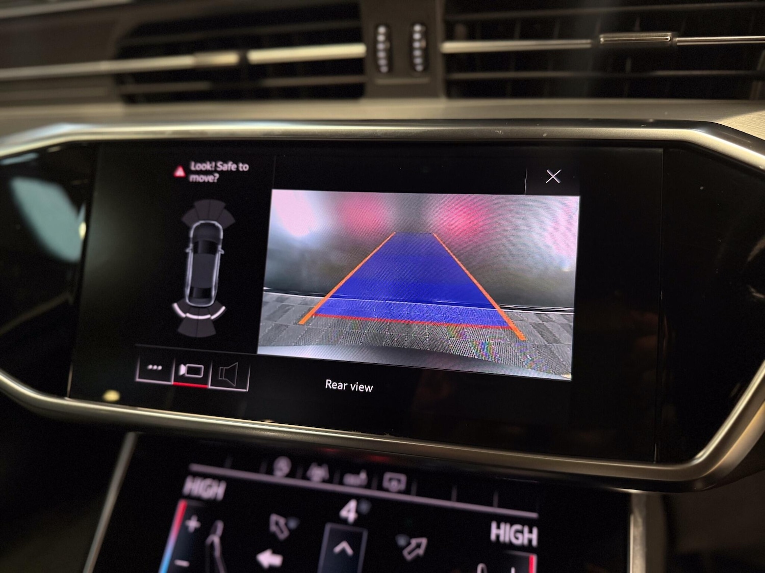 Used Audi A6 Saloon for sale - 77131507: Photo 27