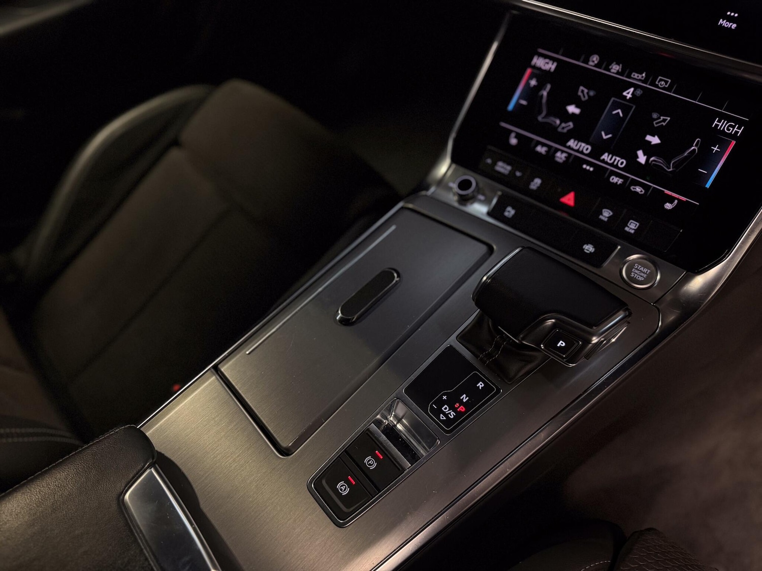 Used Audi A6 Saloon for sale - 77131507: Photo 30