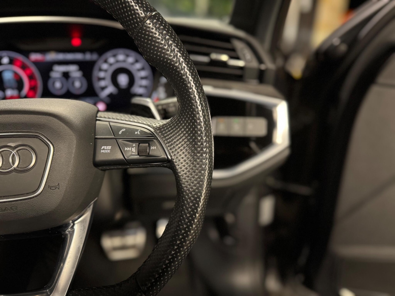 Used Audi RS Q3 2020 for sale - 77511133: Photo 25