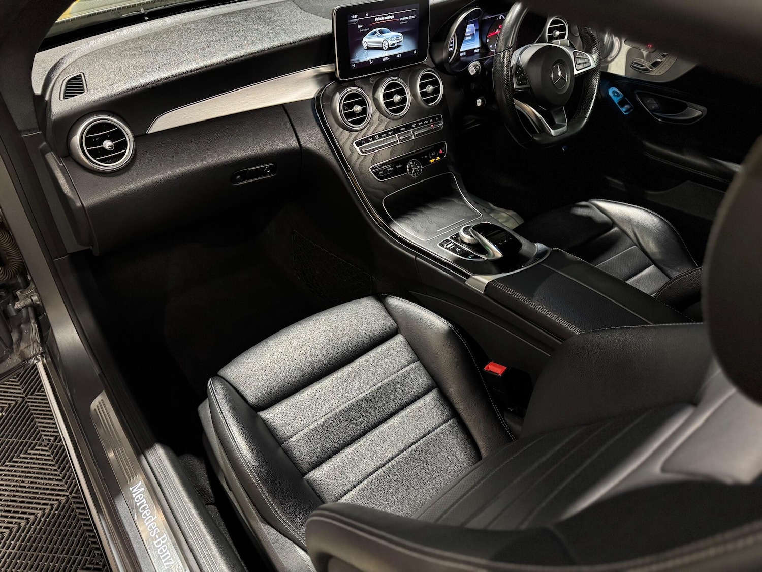 Used Mercedes-Benz C Class 2017 for sale - 77040321: Photo 16