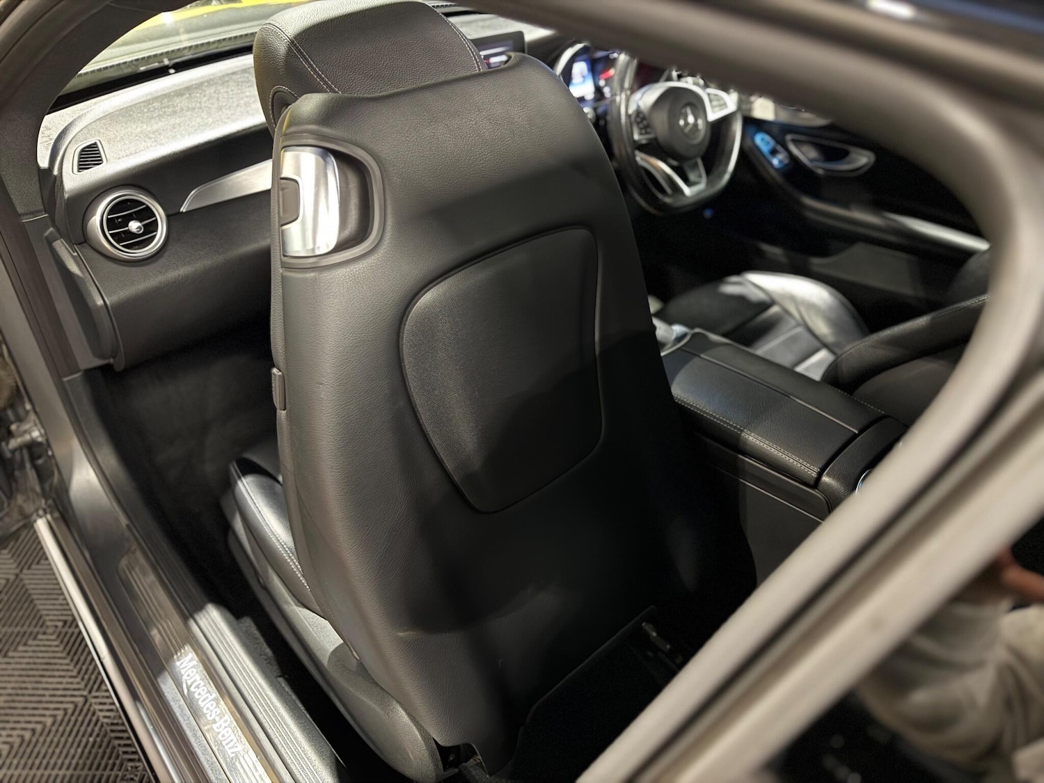 Used Mercedes-Benz C Class 2017 for sale - 77040321: Photo 20