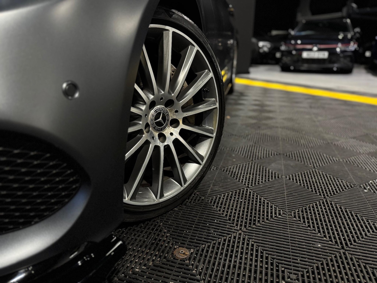 Used Mercedes-Benz C Class 2017 for sale - 77040321: Photo 3