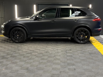 Used Porsche Cayenne 2017 for sale - 78547909: Photo