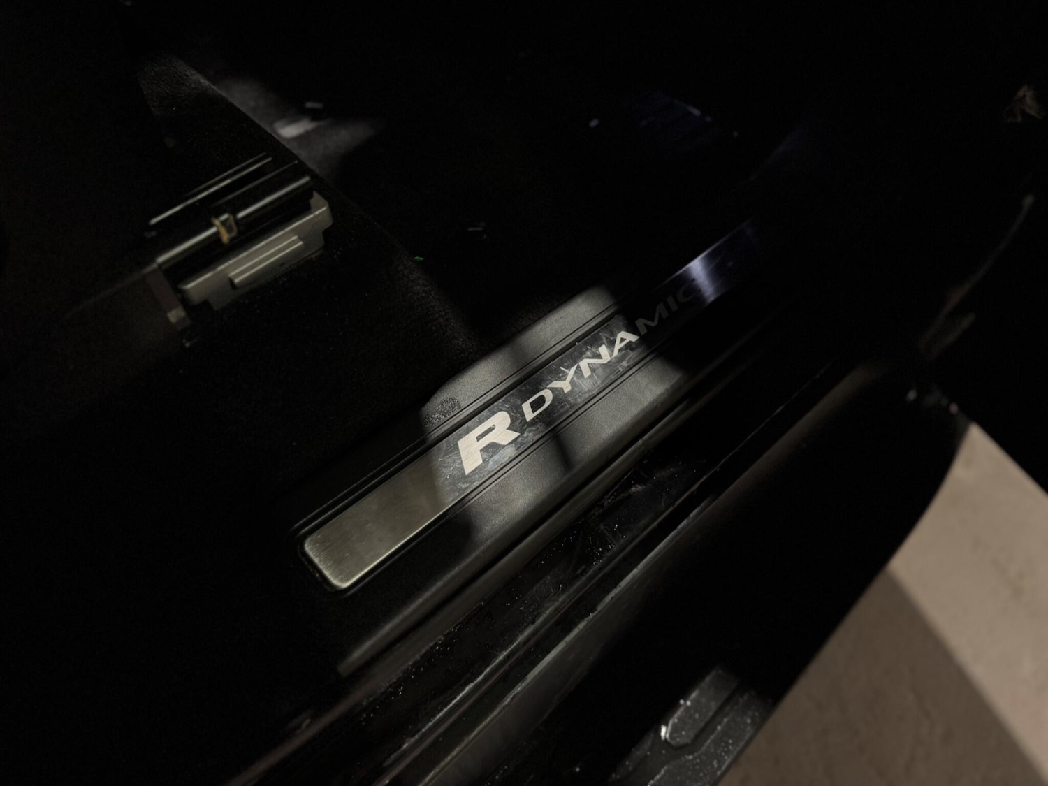 Used Land Rover Discovery 2021 for sale - 76849929: Photo 15