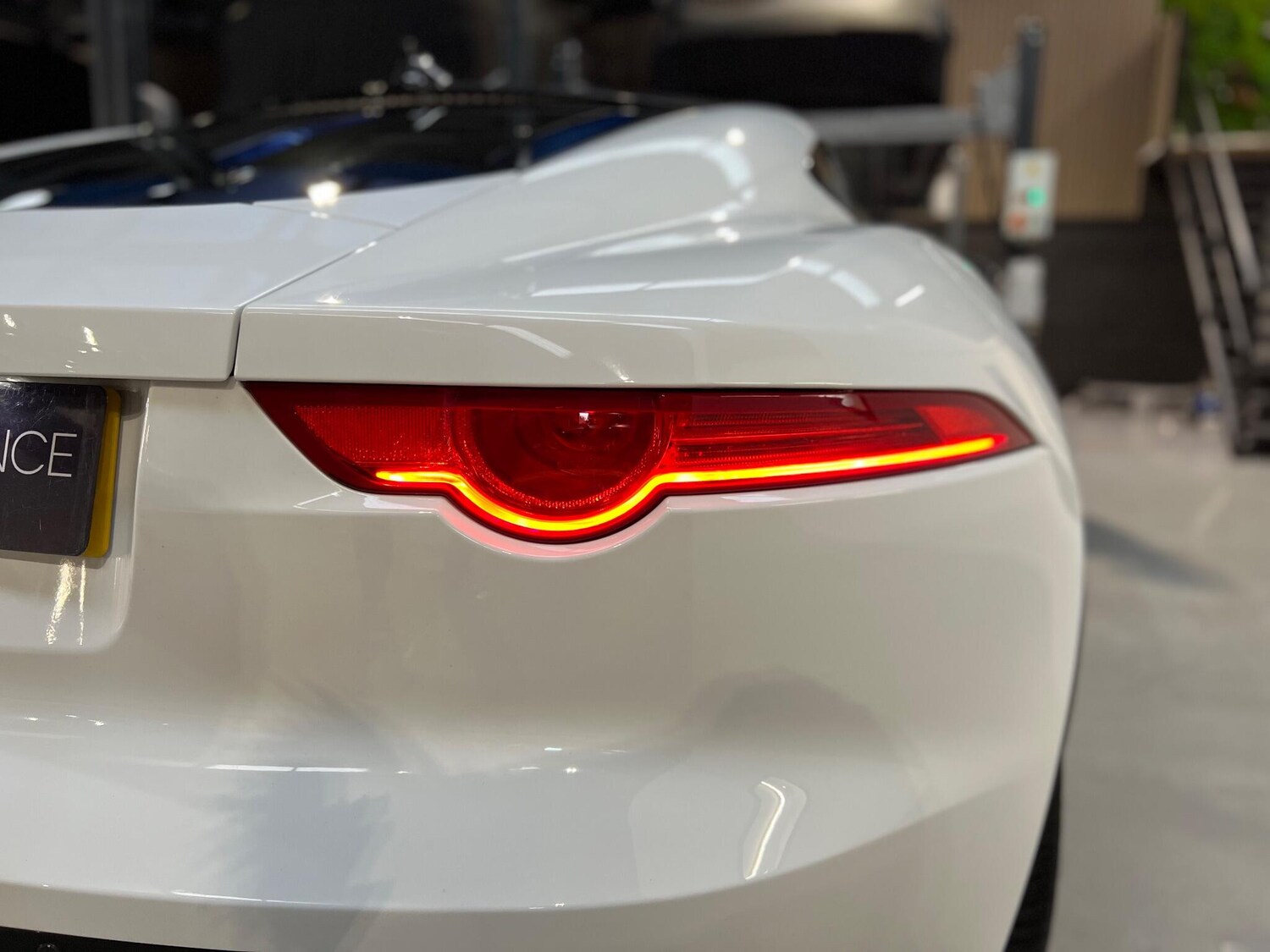 Used Jaguar F-Type for sale - 76658922: Photo 26