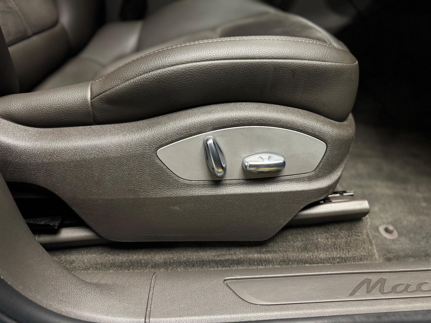 Used Porsche Macan 2019 for sale - 76965582: Photo 29