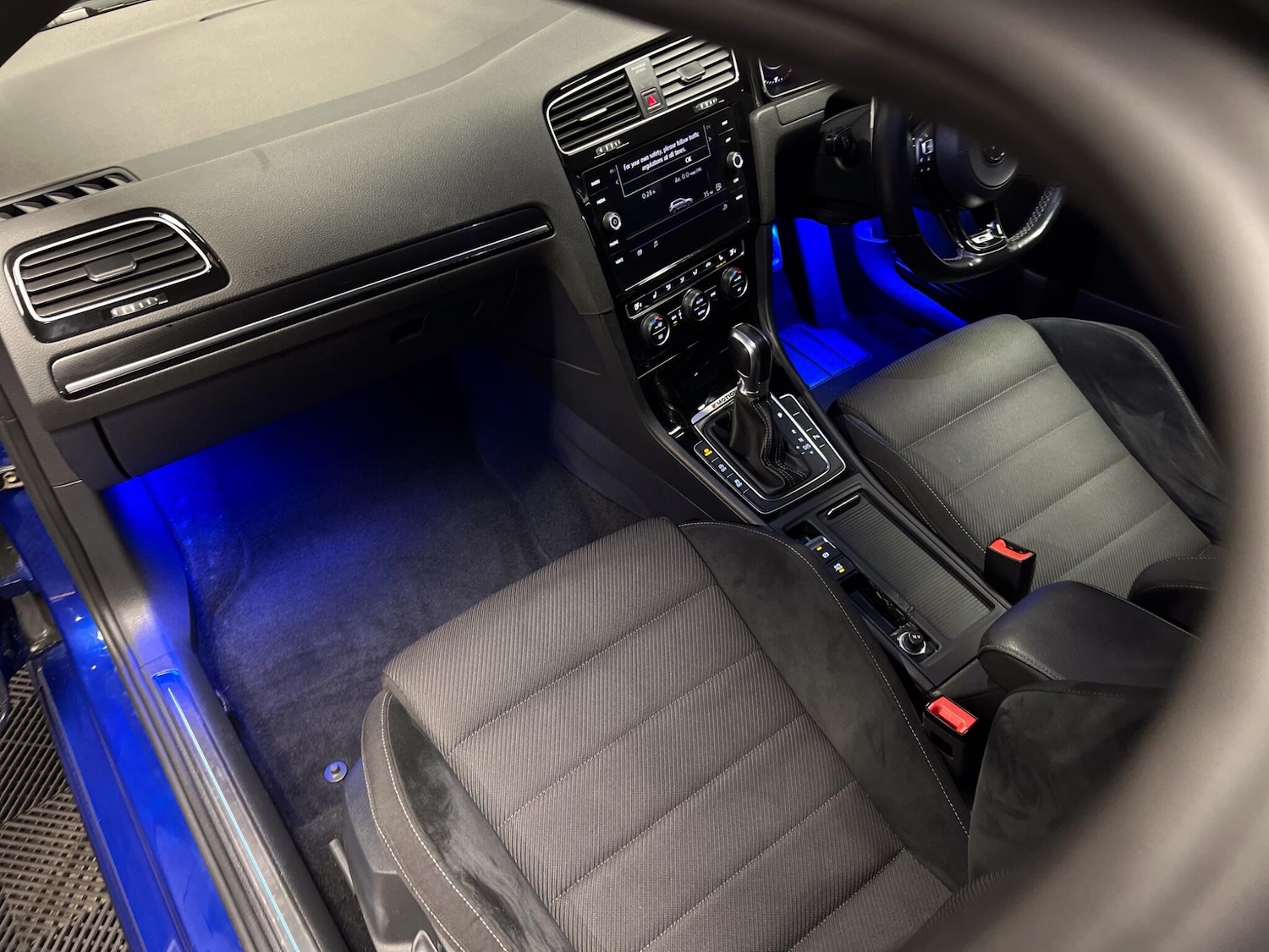 Used Volkswagen Golf 2018 for sale - 77255352: Photo 22