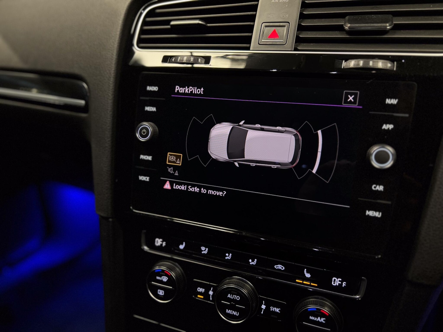 Used Volkswagen Golf 2018 for sale - 77255352: Photo 33