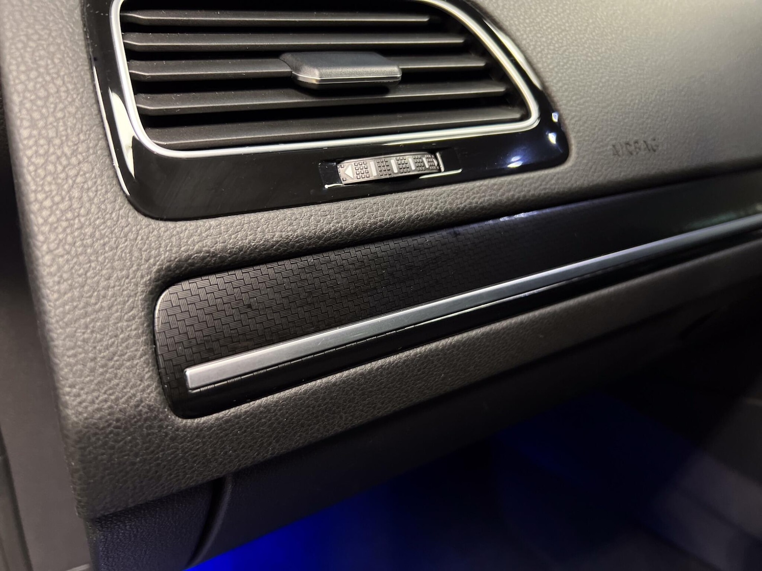 Used Volkswagen Golf 2018 for sale - 77255352: Photo 40