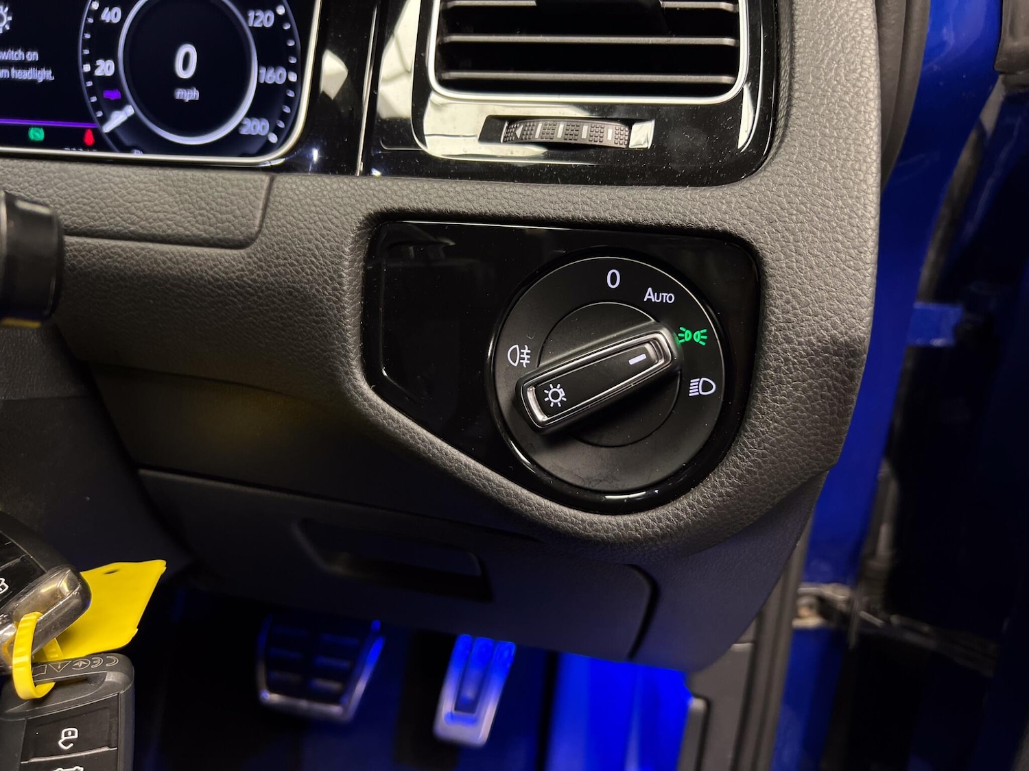 Used Volkswagen Golf 2018 for sale - 77255352: Photo 41