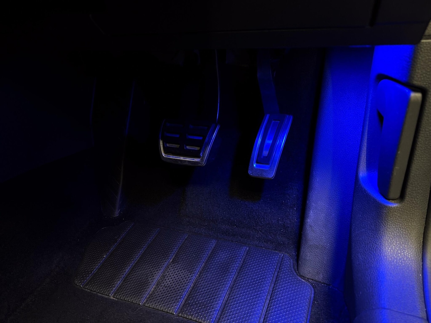 Used Volkswagen Golf 2018 for sale - 77255352: Photo 44