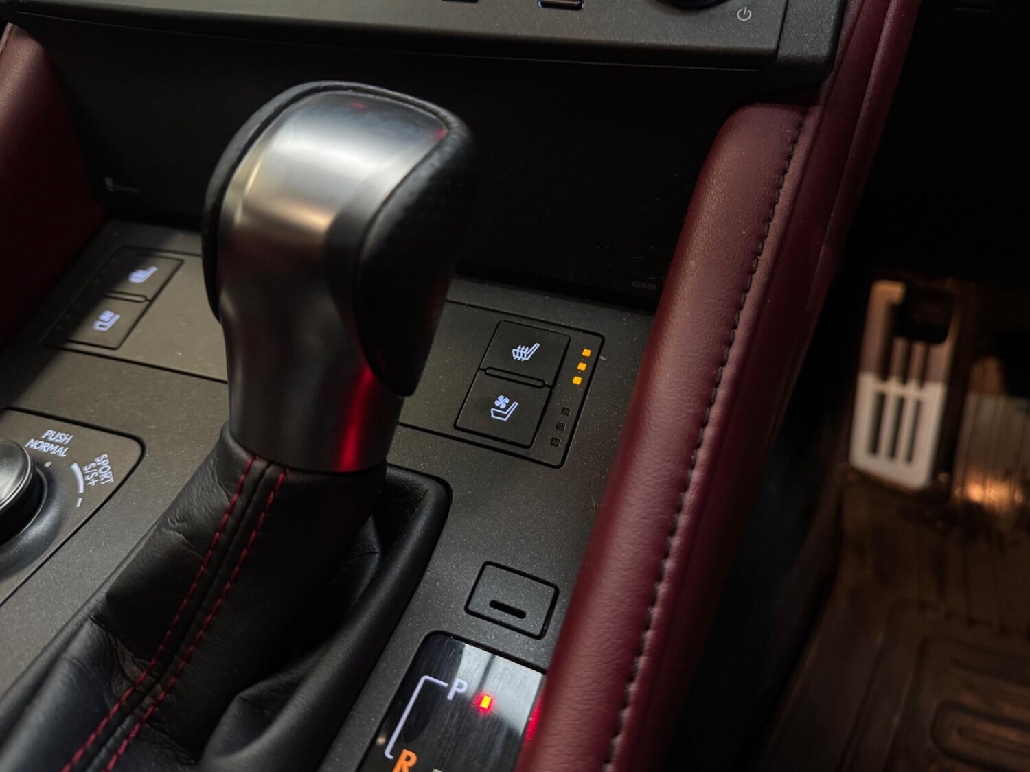 Used Lexus RC 2018 for sale - 76658301: Photo 28