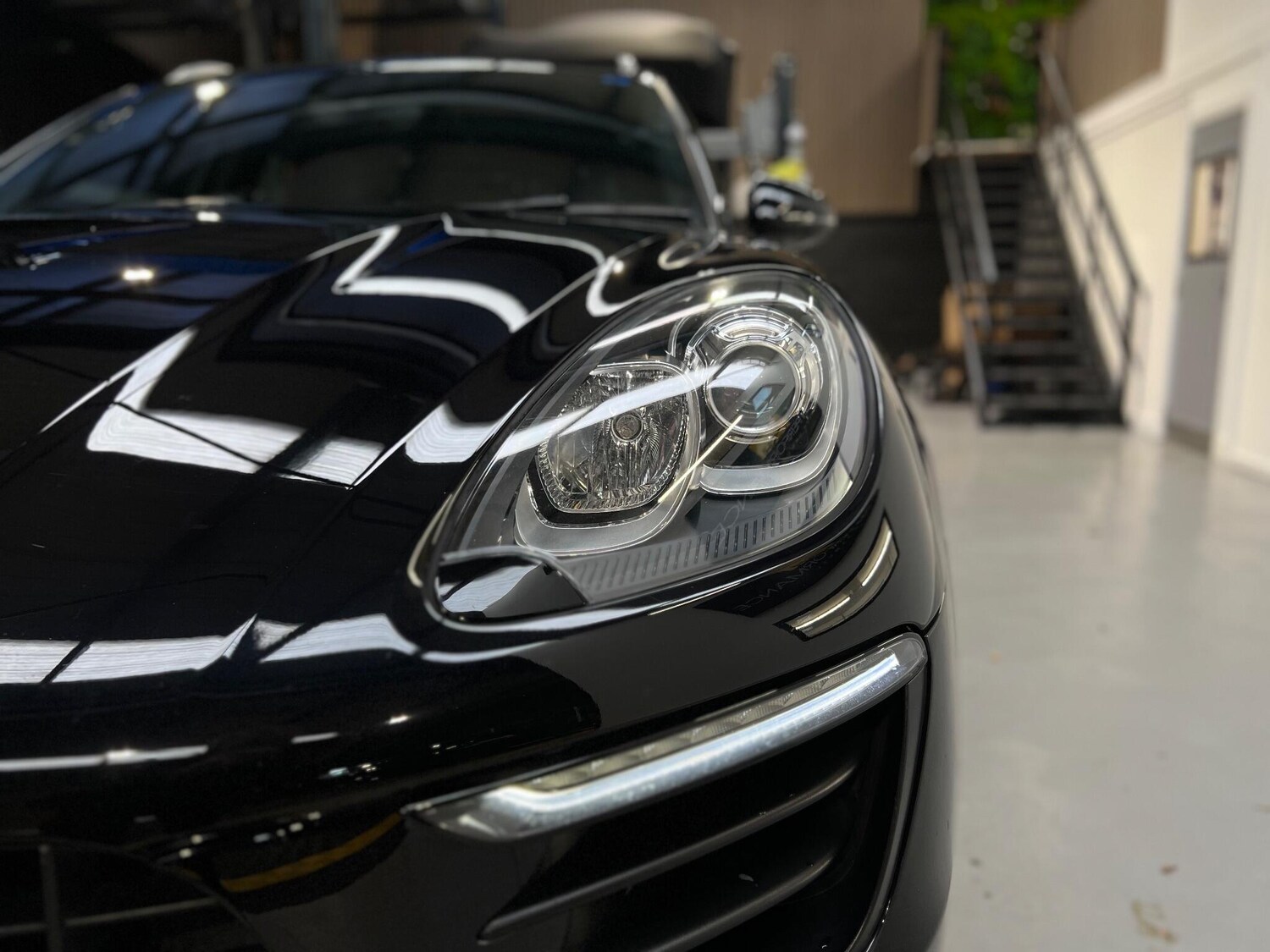 Used Porsche Macan 2015 for sale - 76657250: Photo 10