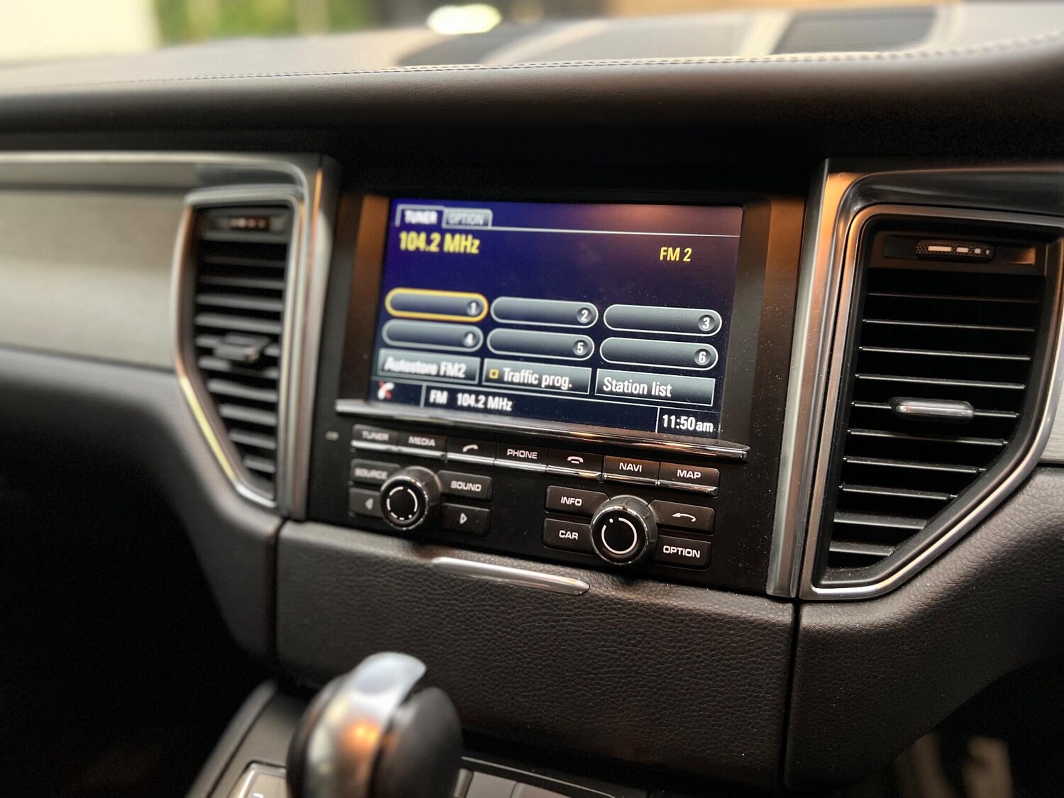 Used Porsche Macan 2015 for sale - 76657250: Photo 27