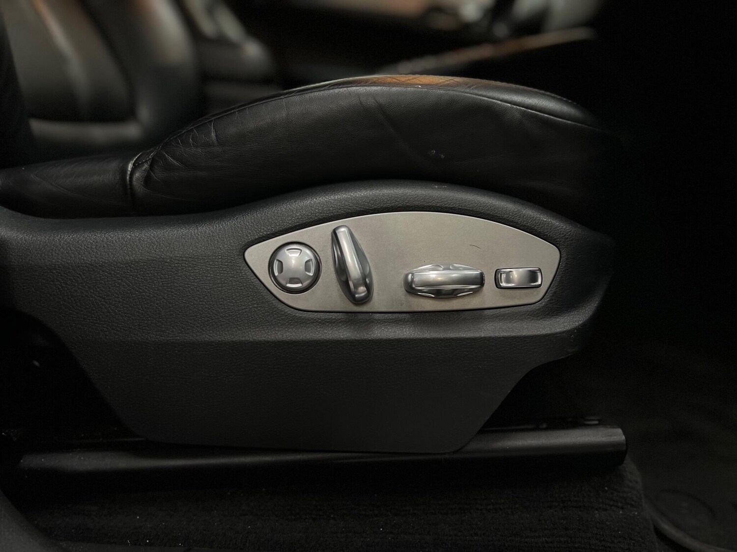 Used Porsche Macan 2015 for sale - 76657250: Photo 30