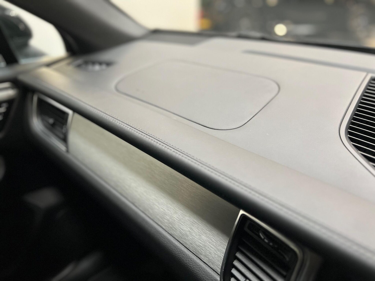 Used Porsche Macan 2015 for sale - 76657250: Photo 33