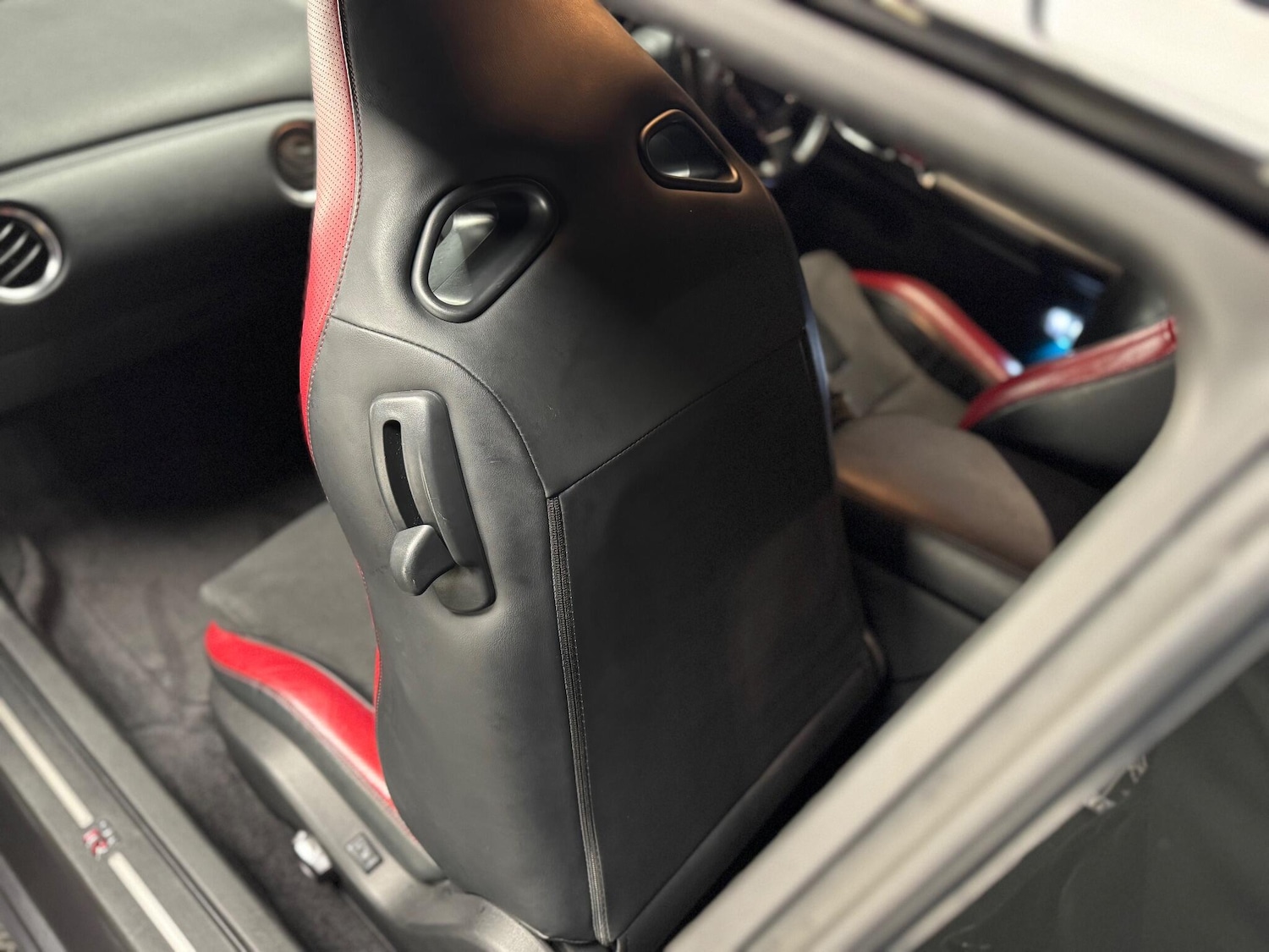 Used Nissan GT-R 2009 for sale - 77278866: Photo 24