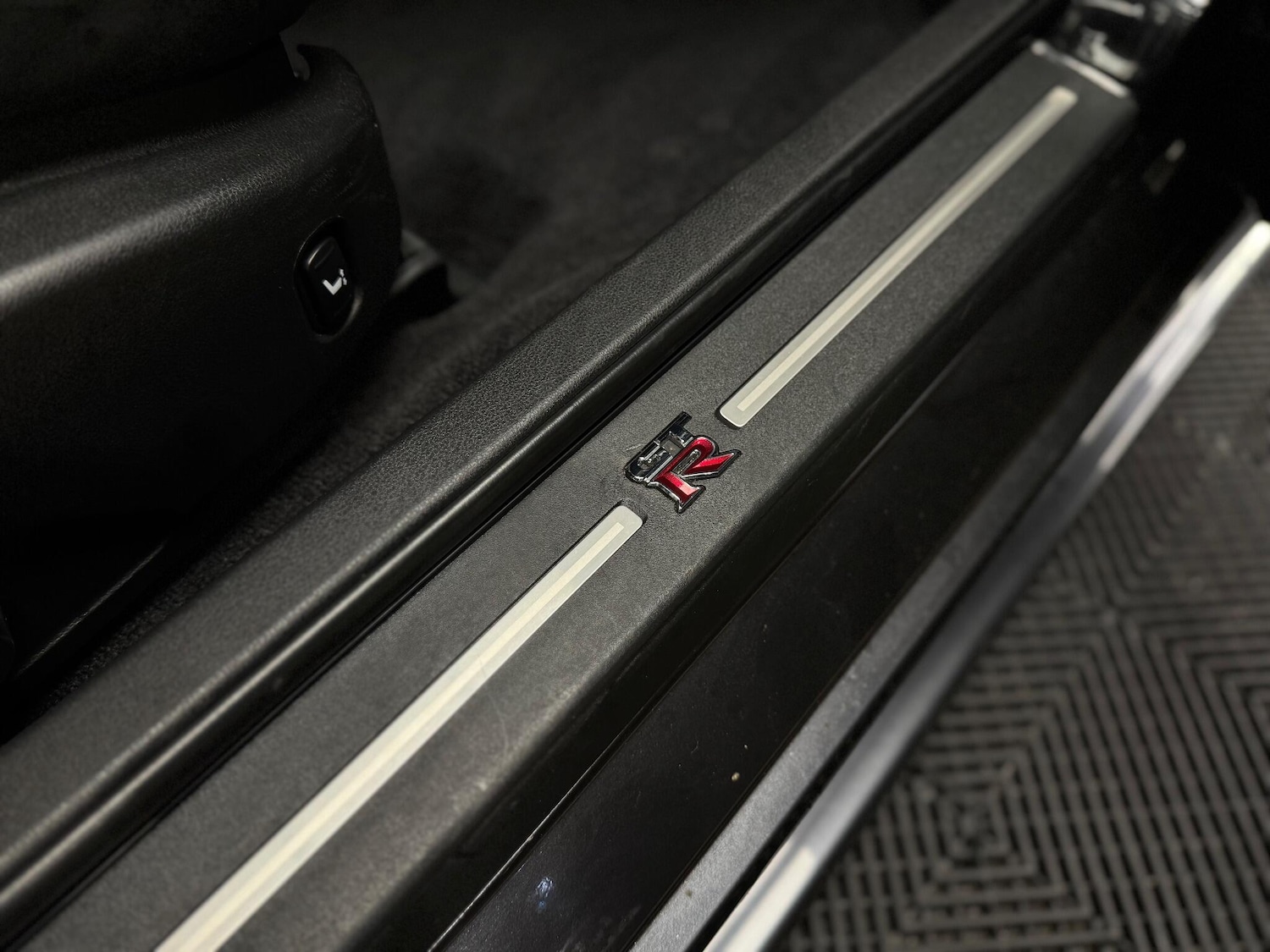 Used Nissan GT-R 2009 for sale - 77278866: Photo 38