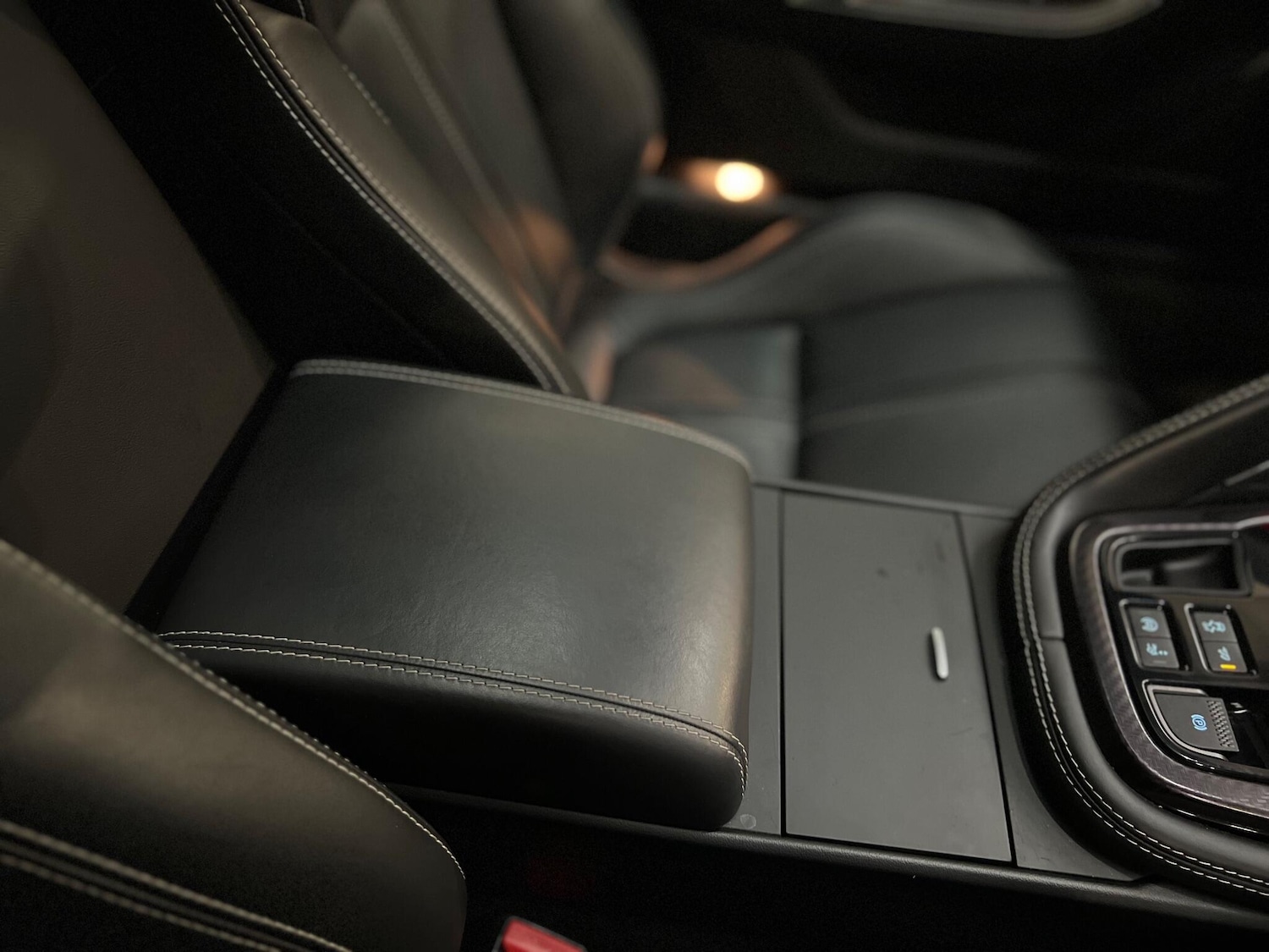 Used Jaguar F-Type for sale - 76996367: Photo 37