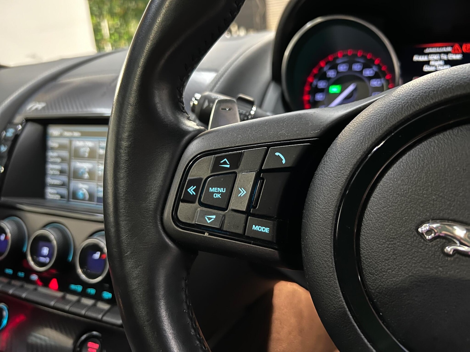 Used Jaguar F-Type for sale - 76996367: Photo 39