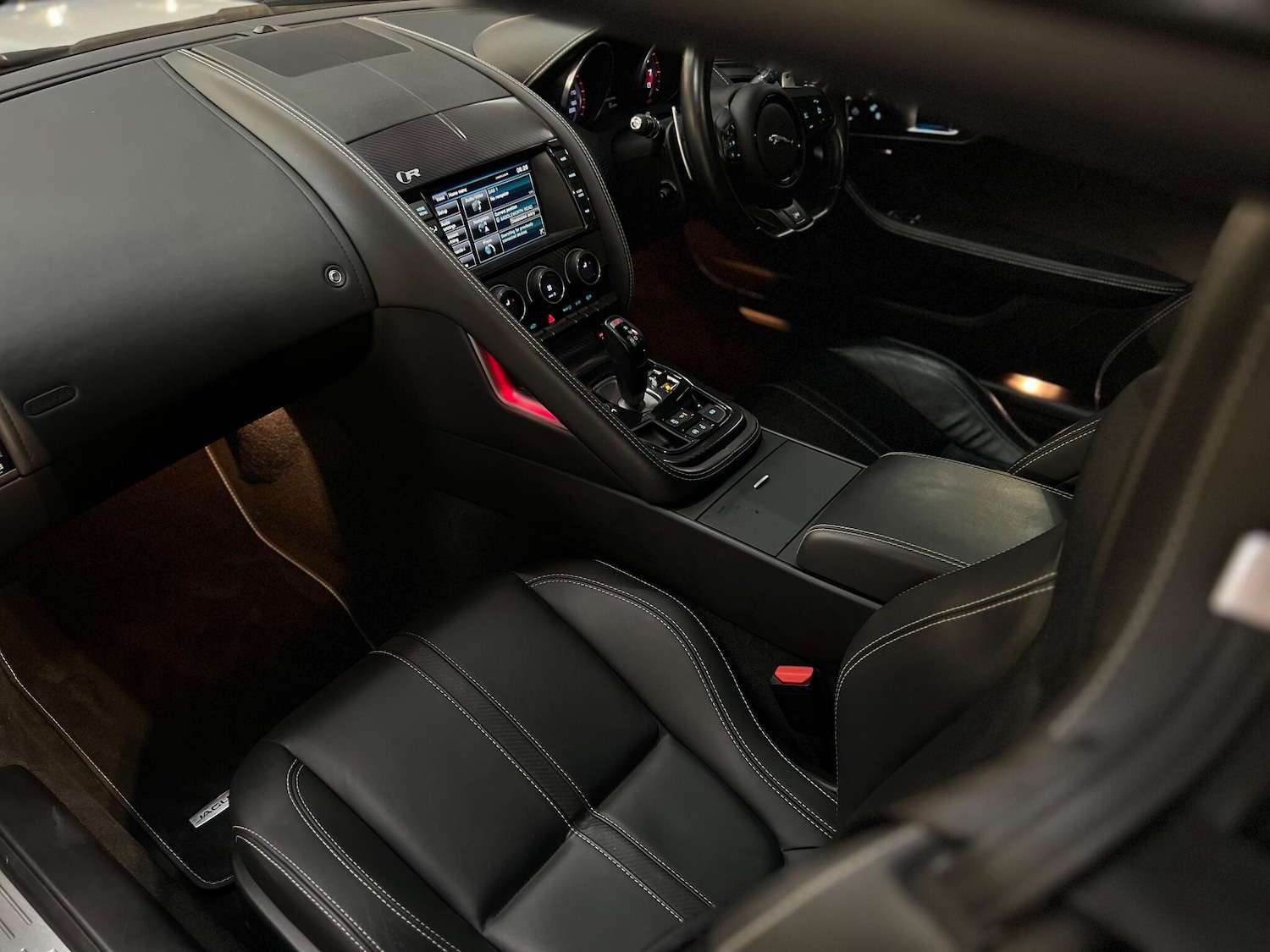 Used Jaguar F-Type for sale - 76996367: Photo 9