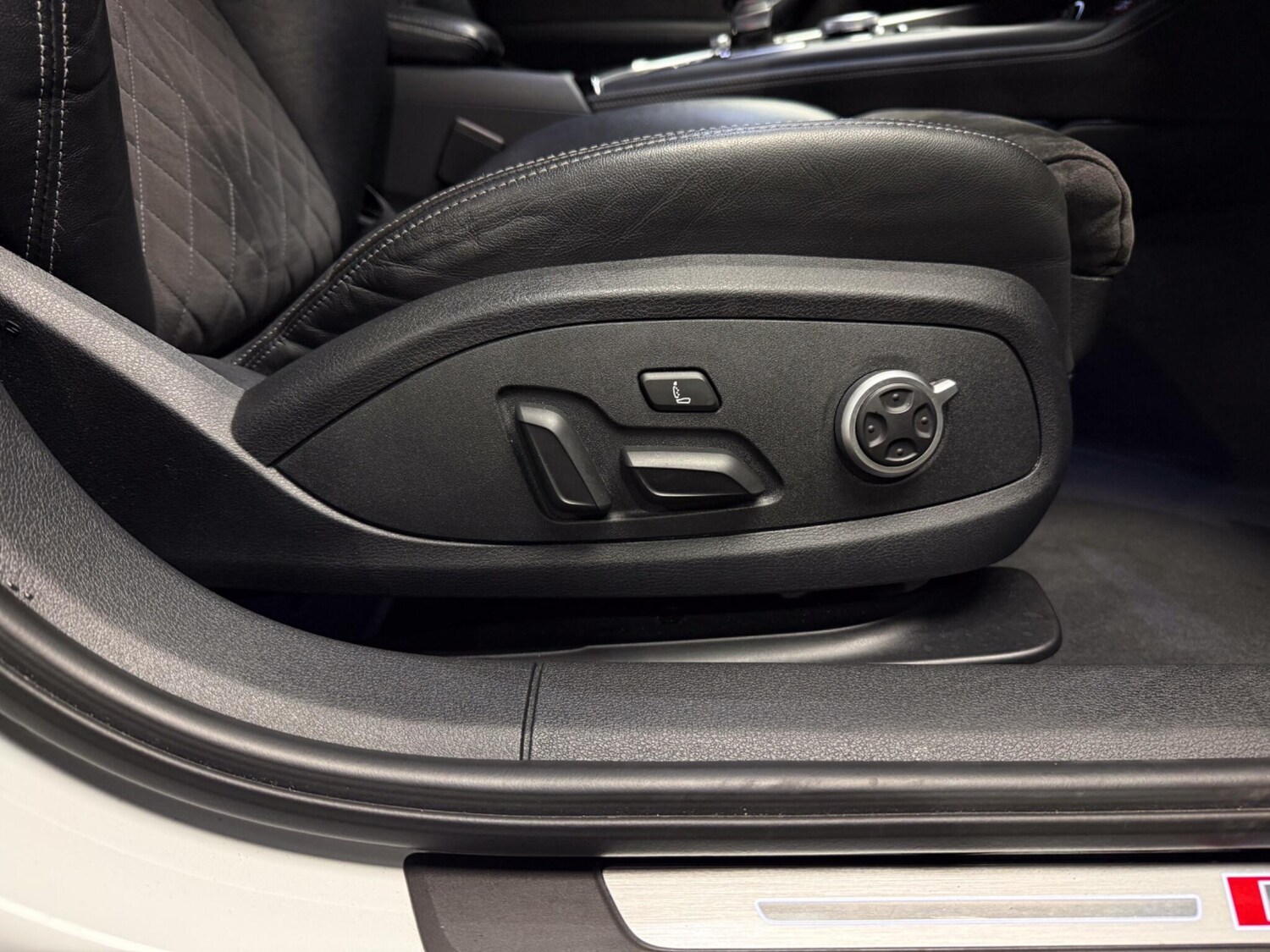 Used Audi RS4 2019 for sale - 77783565: Photo 44