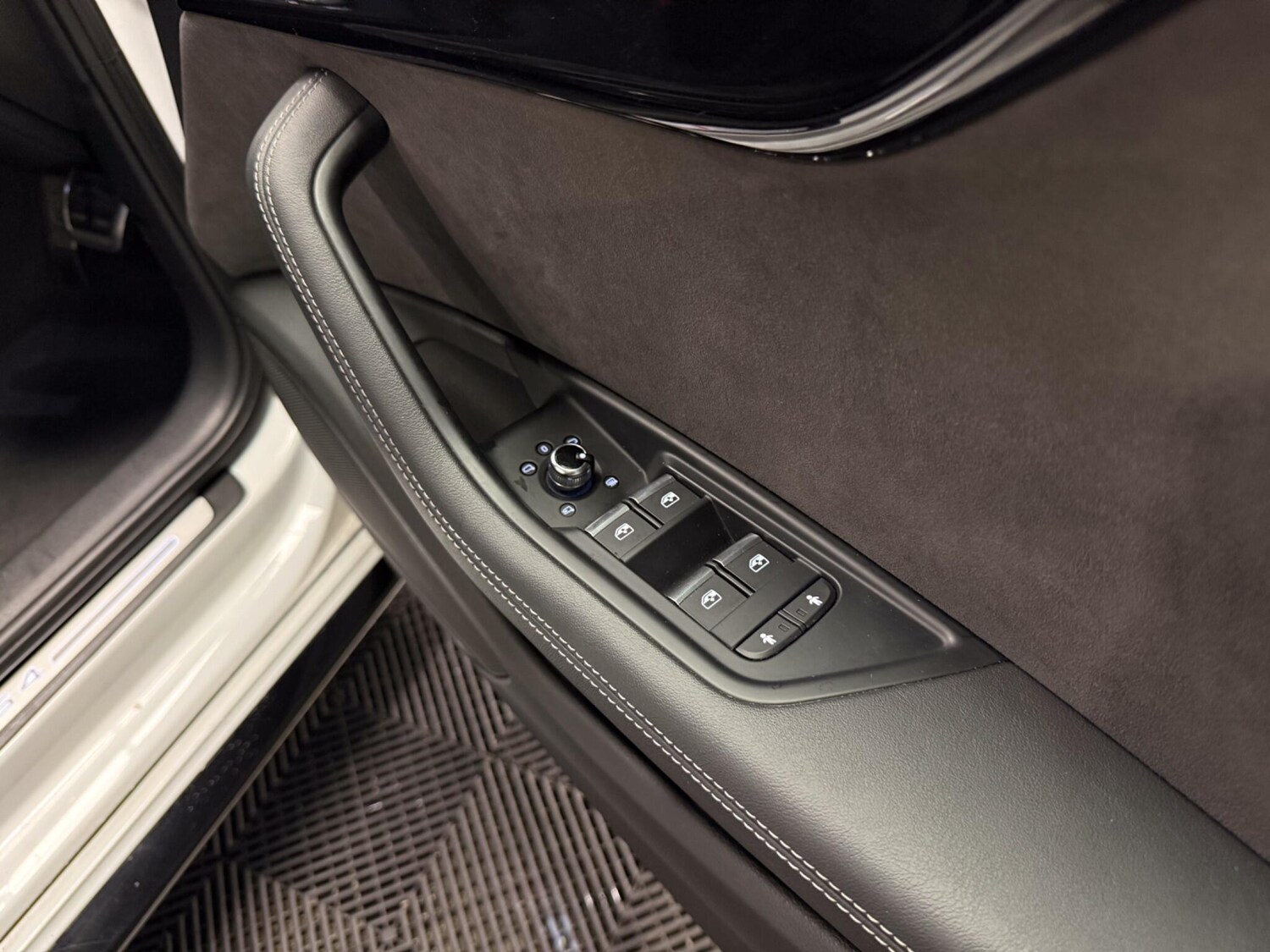 Used Audi RS4 2019 for sale - 77783565: Photo 48