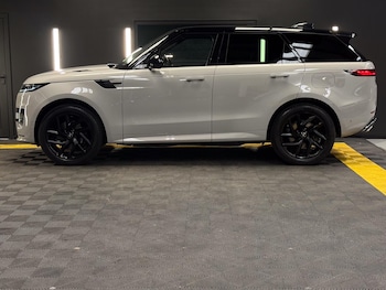 Used Land Rover Range Rover Sport 2025 for sale - 79440638: Photo