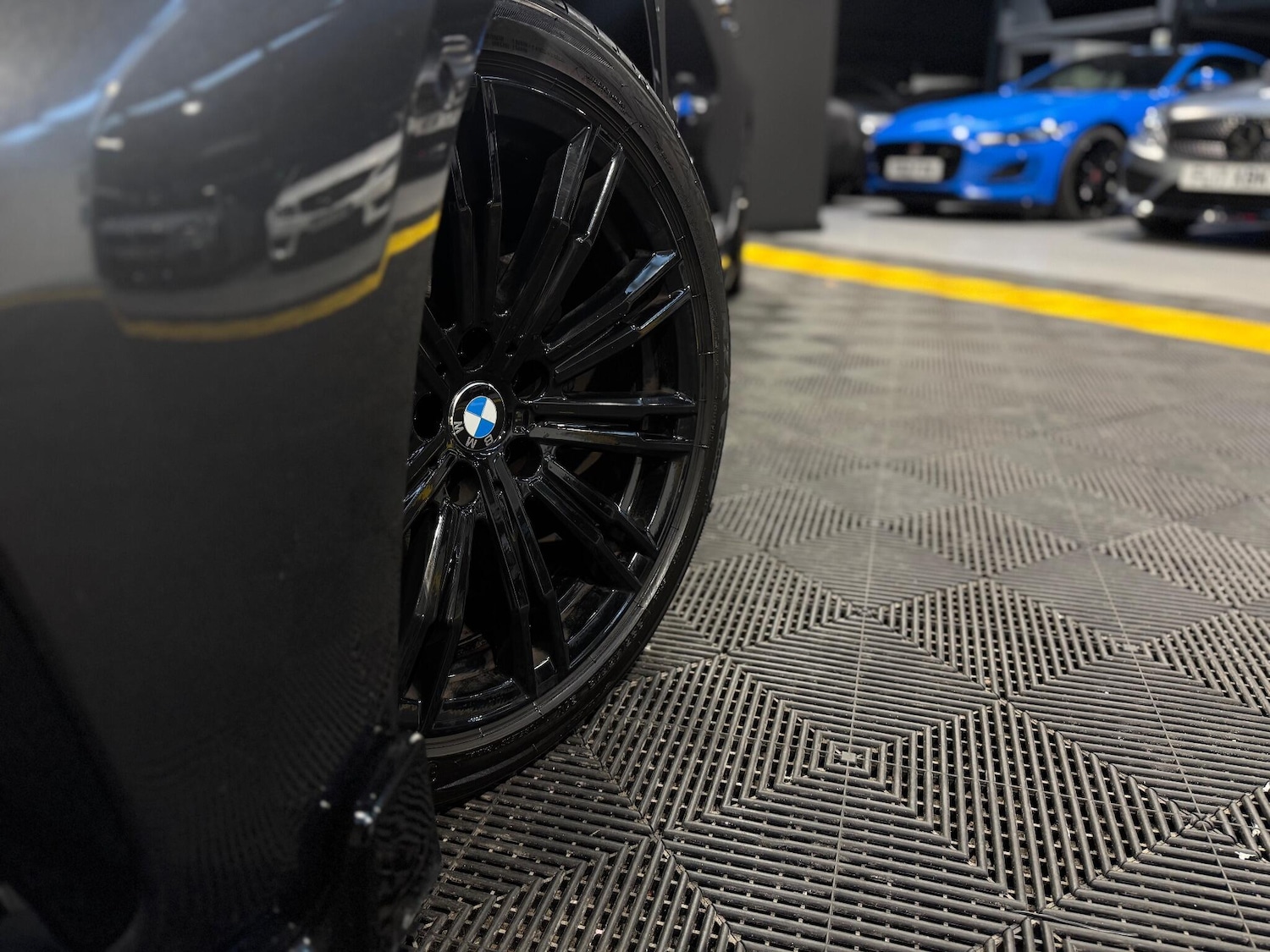 Used BMW 3 Series 2019 for sale - 77081786: Photo 2