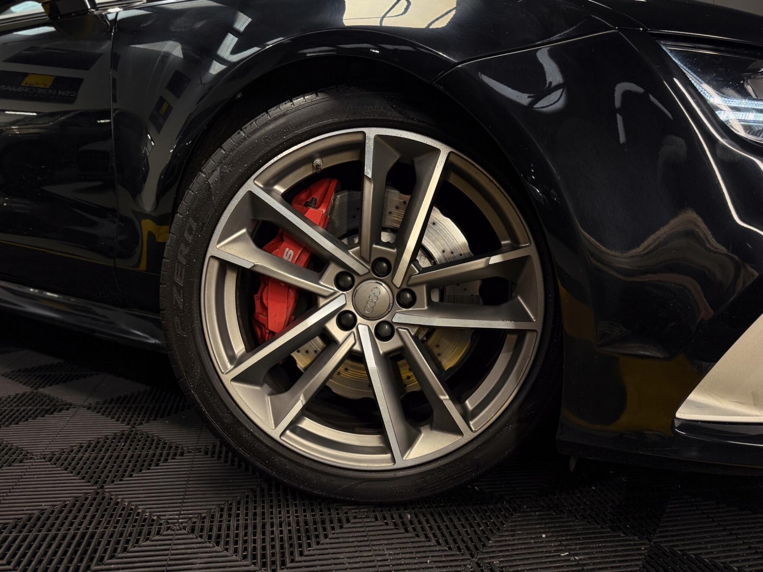 Used Audi RS7 for sale - 77670931: Photo 2