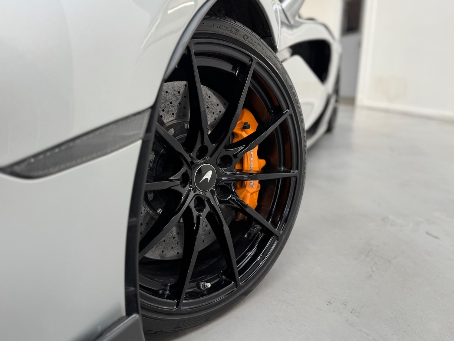 Used McLaren 600LT for sale - 76658852: Photo 2
