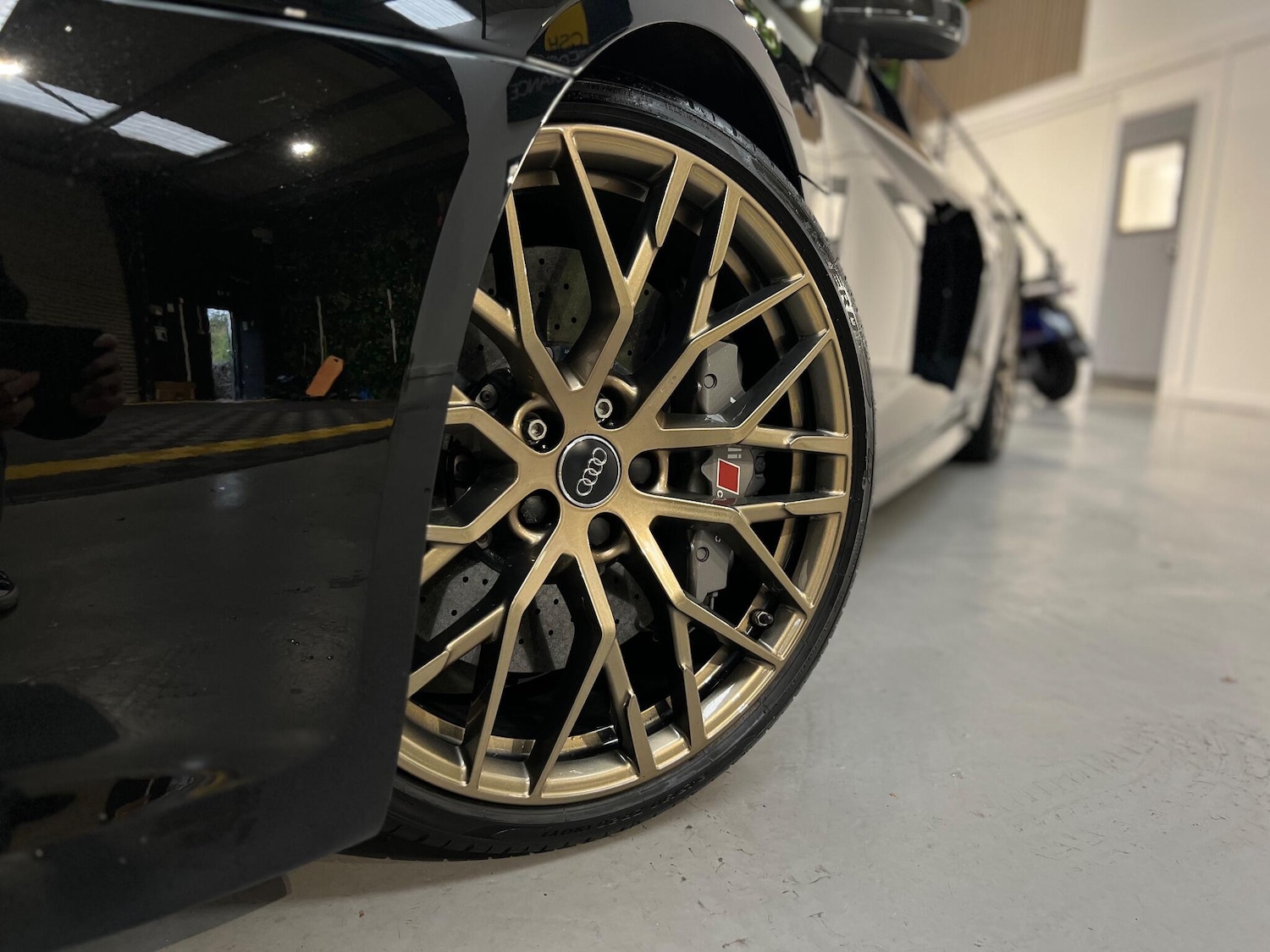 Used Audi R8 for sale - 76658833: Photo 2