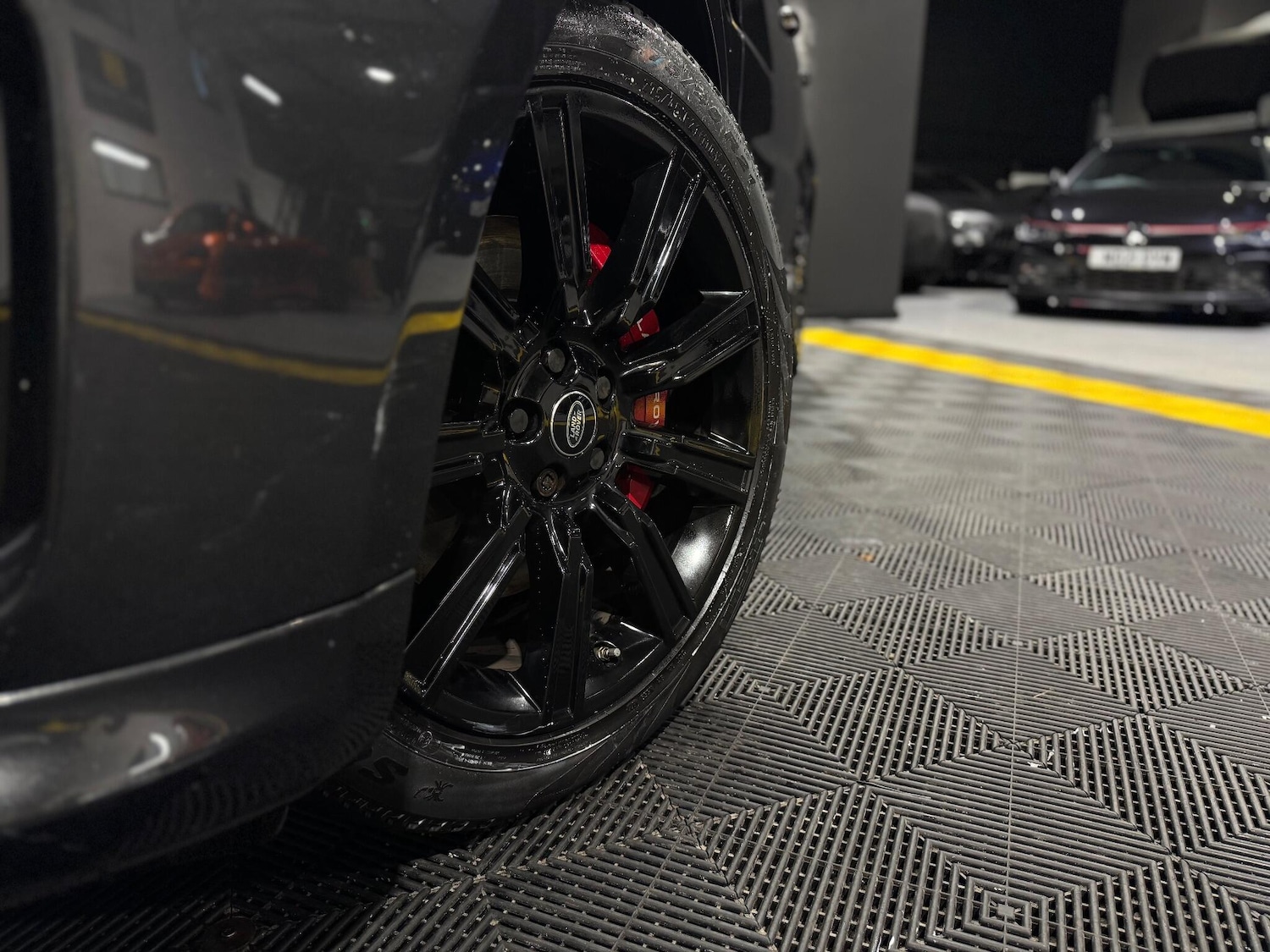 Used Land Rover Range Rover Sport 2020 for sale - 77039948: Photo 2