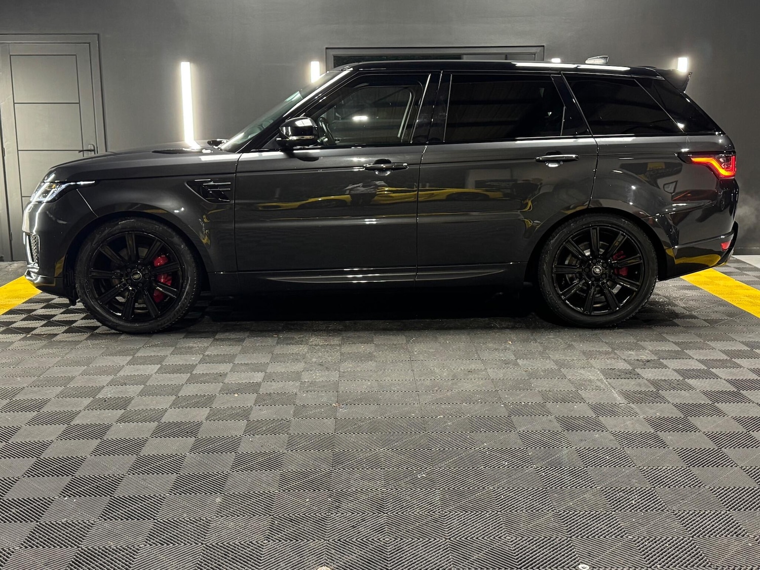 Used Land Rover Range Rover Sport 2020 for sale - 77039948: Photo 4
